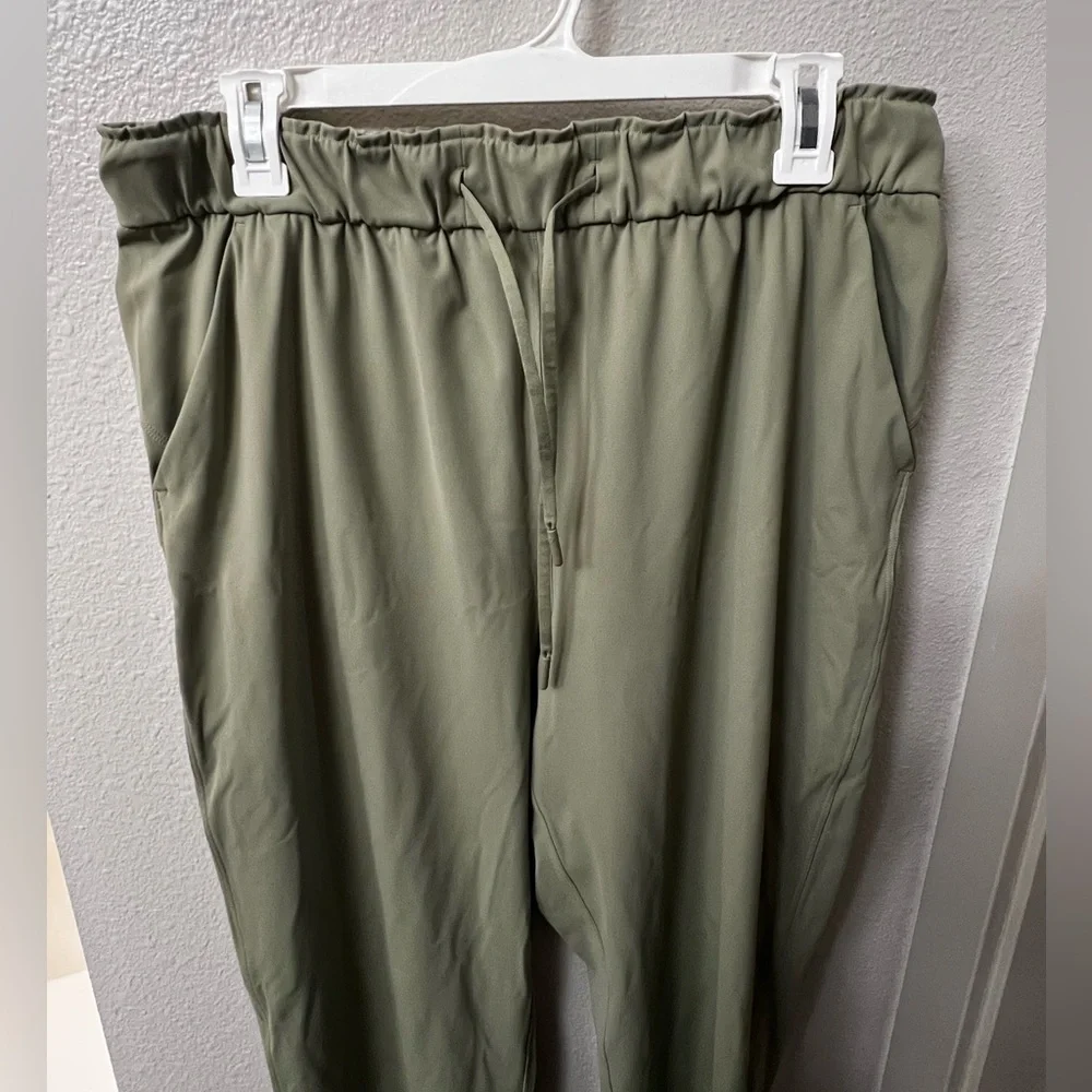Lululemon Keep Moving Pant 7/8 High-Rise 10 - Picture 5 of 6